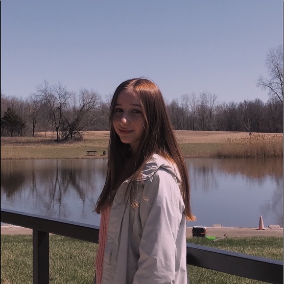 Meet your Posher, Lily - Picture 1 of 1